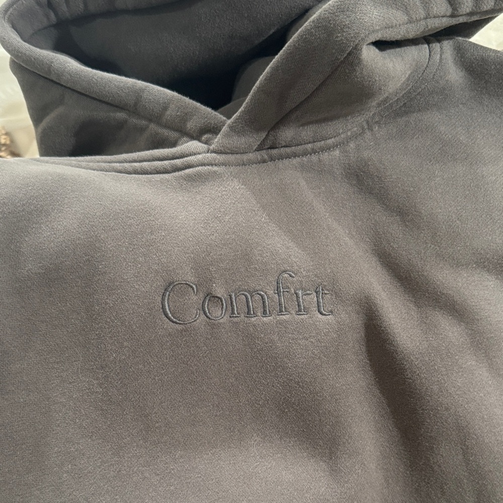 Comfirt Women's Hooded Sweatshirt in Charcoal